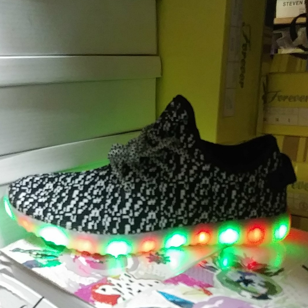 New Adult LED Lighting Low Cut Sneakers